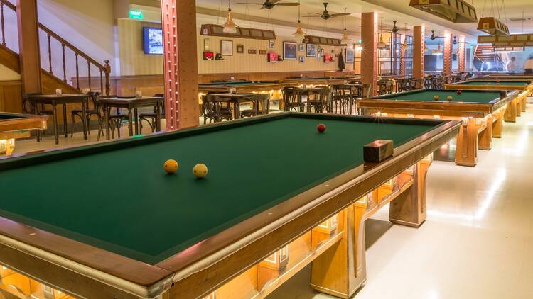 Jugar al pool en Los 36 Billares