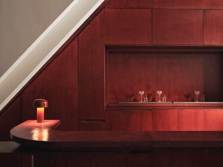 A Bar with Shapes for a Name