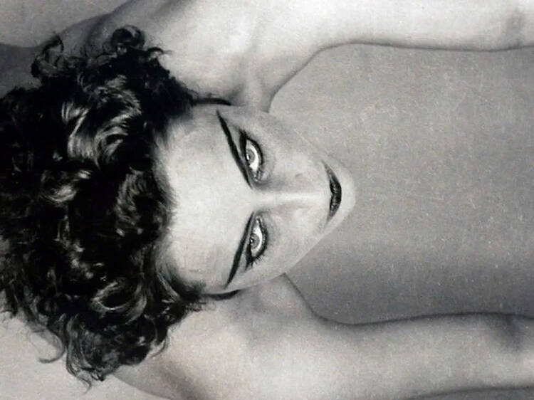9. Autorretratos fotográficos desnudos (1925–1928) – Nahui Olin 9. Autorretratos fotográficos desnudos (1925–1928) – Nahui Olin