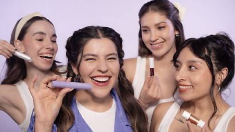 Bff by Leslie Polinesia