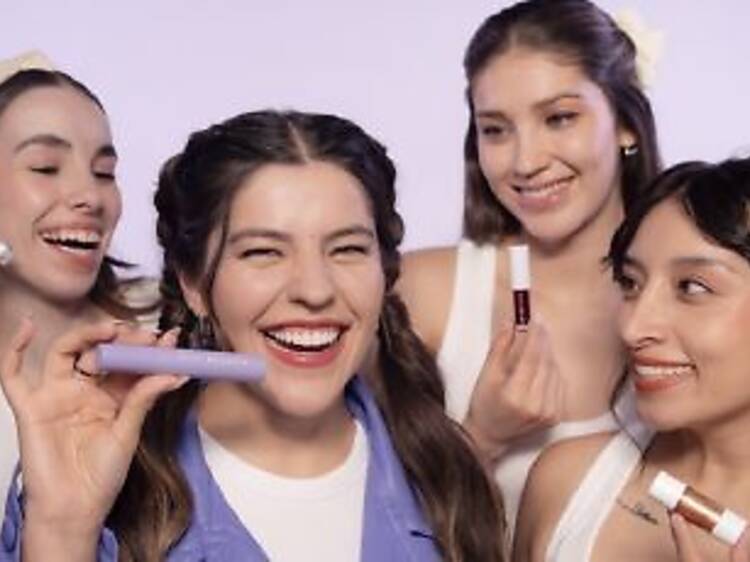 Bff by Leslie Polinesia