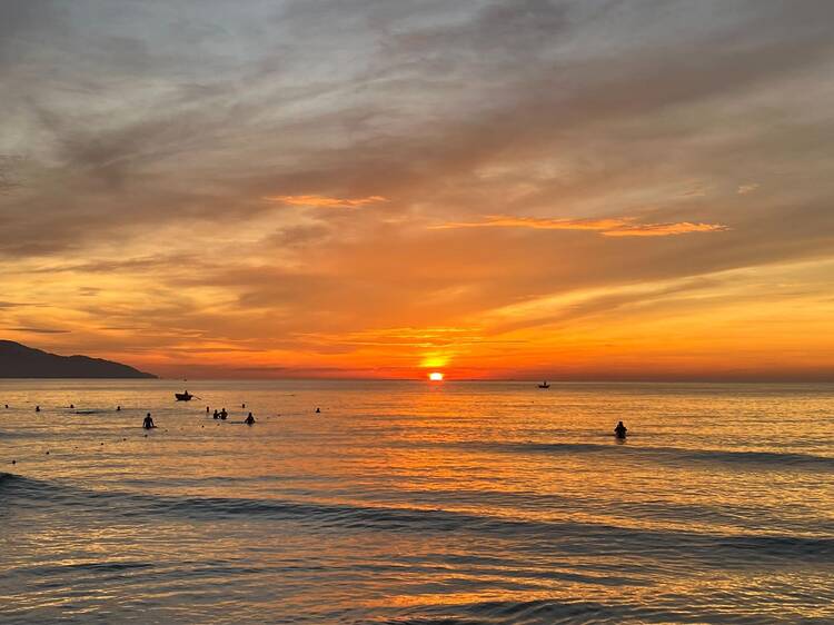 Morning: hit the beach before the heat peaks Morning: hit the beach before the heat peaks