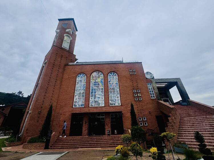 打卡百年教堂改建 cafe 打卡百年教堂改建 cafe