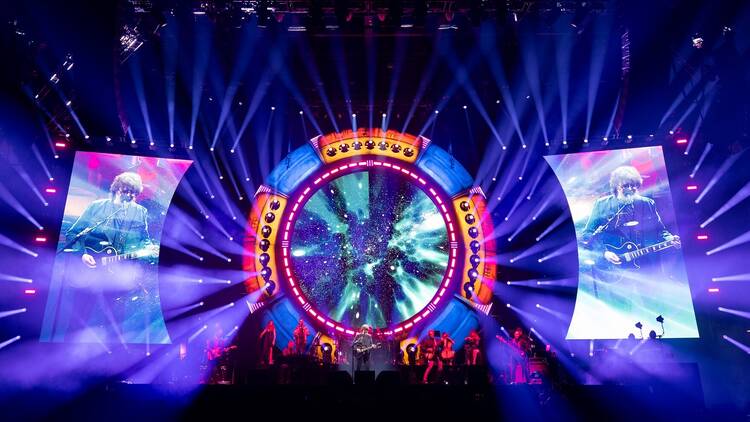 Jeff Lynne of ELO performing live