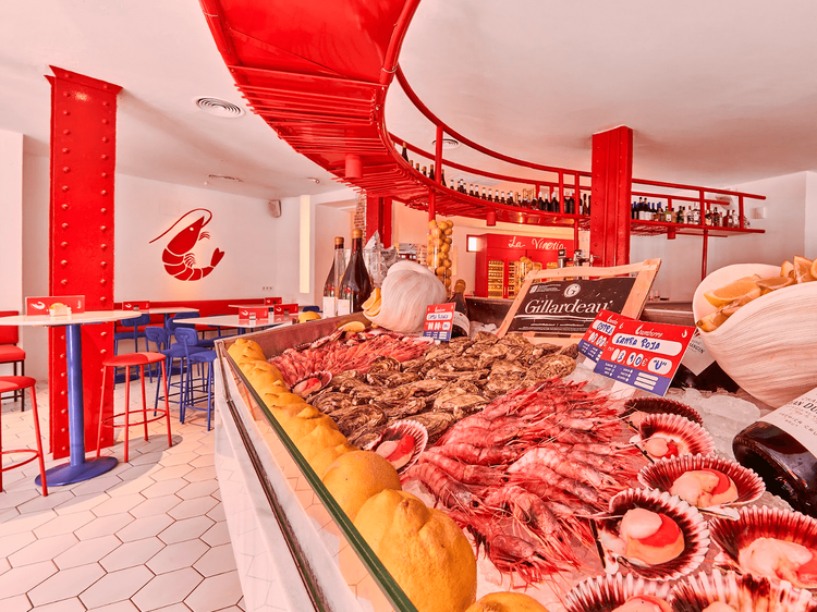 Abre una marisquería de barrio distinta y económica para celebrar el verano en Madrid: como ir a un chiringuito de playa fino pero en Chamberí Abre una marisquería de barrio distinta y económica para celebrar el verano en Madrid: como ir a un chiringuito de playa fino pero en Chamberí