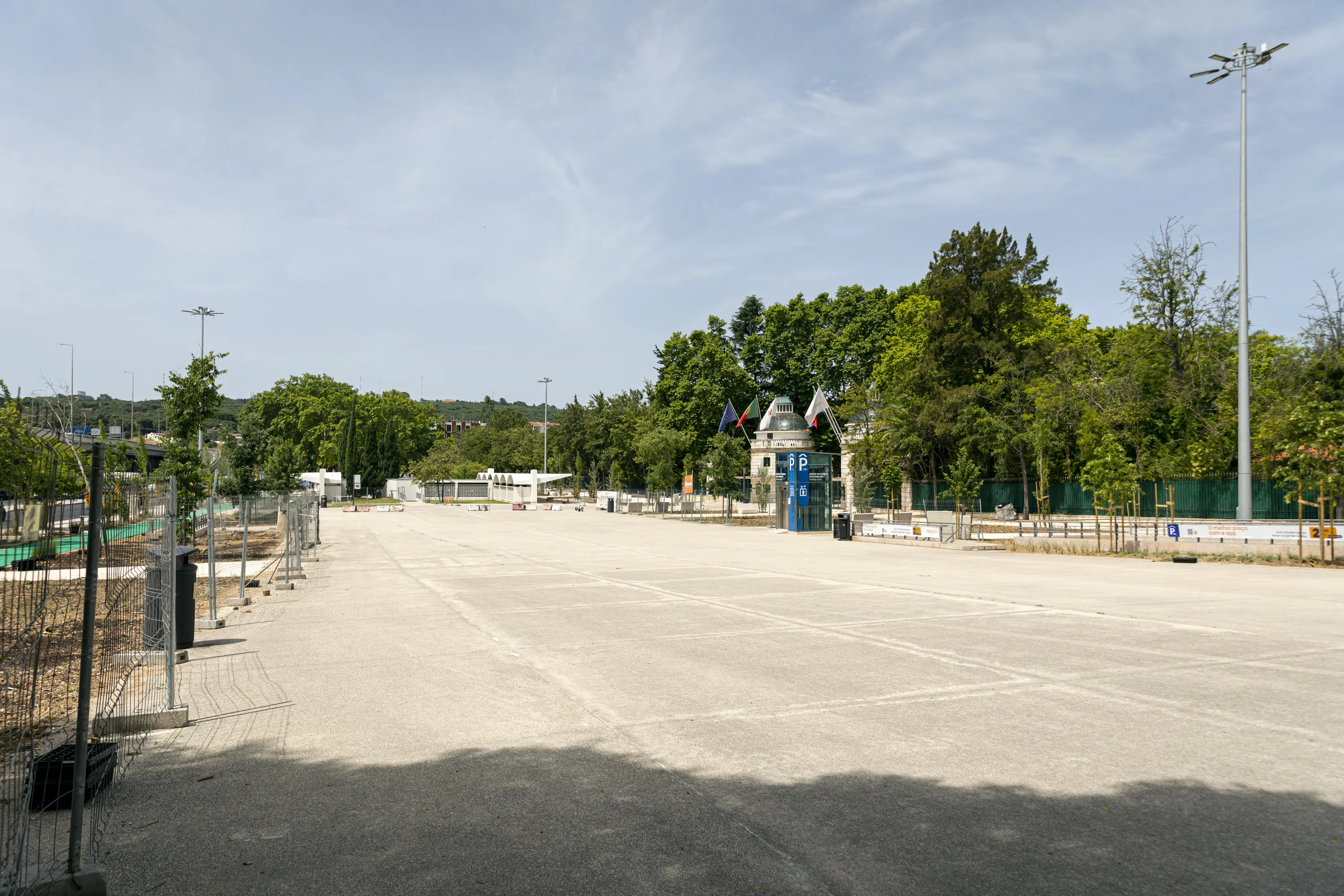 Praça Marechal Humberto Delgado, inaugurada em 2024 após reabilitação