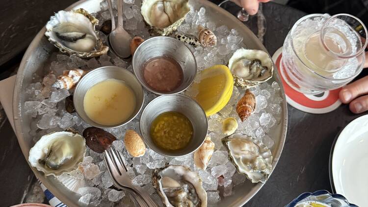 Fluke Martini & Crudo Bar