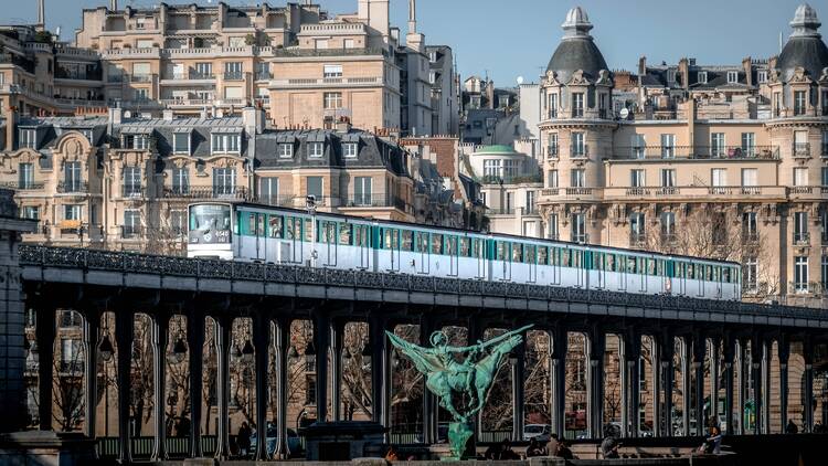 14 Juillet : les stations de métro et RER fermées à Paris