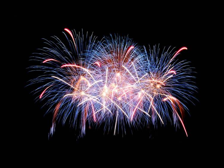 Feu d’artifice du 14 juillet 2025 à Paris : horaires, accès et thème d’un spectacle haut en couleurs