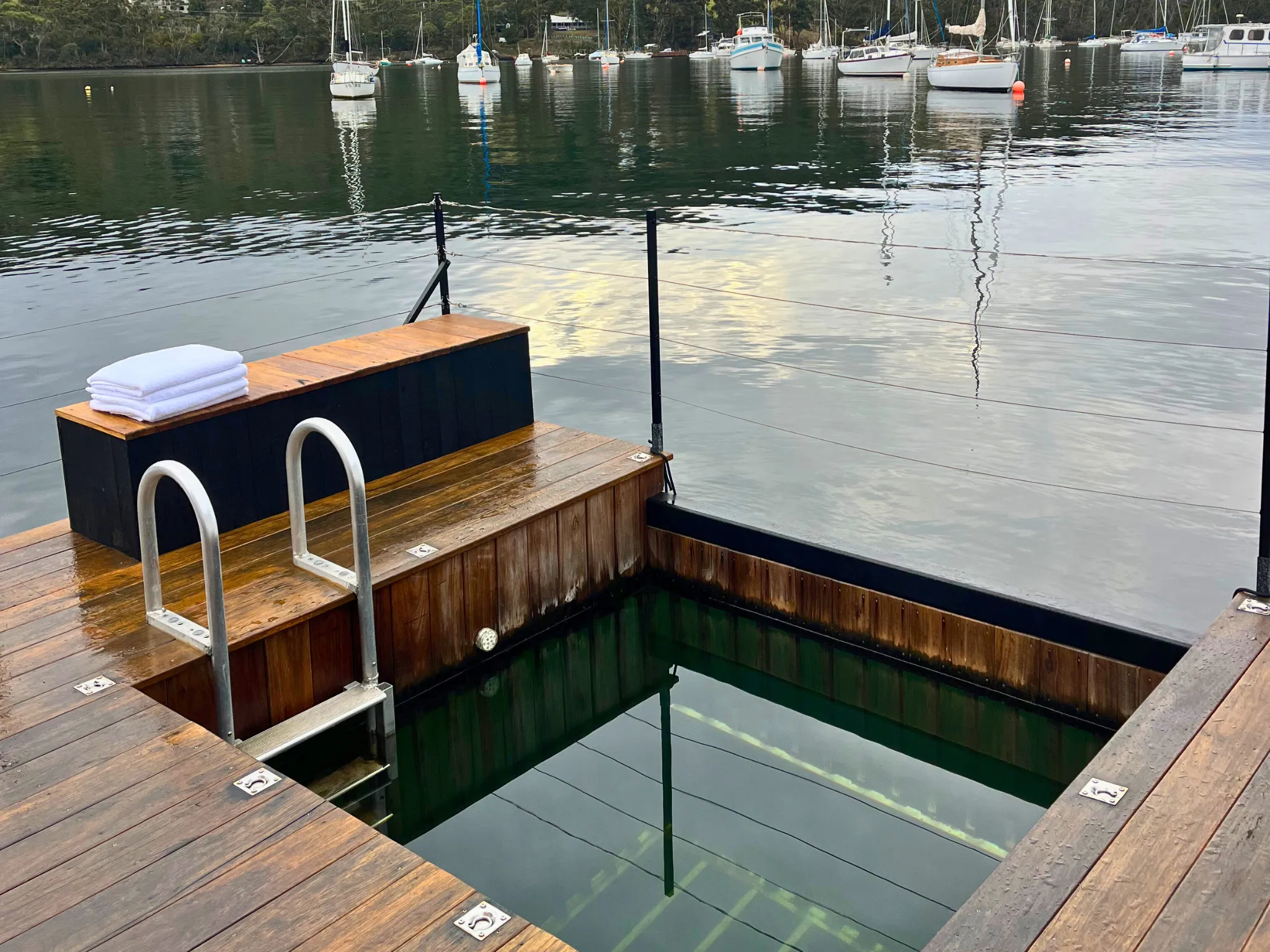 Plunge pool on water