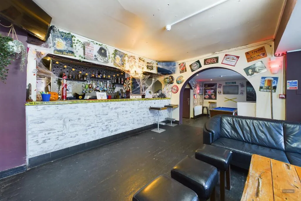 Jesters nightclub in Southampton for sale