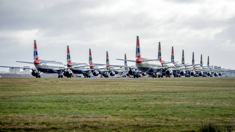 British Airways planes on the runway at Glasgow Airport