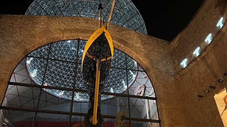 Visitar el Teatre-Museu Salvador Dalí sota les estrelles