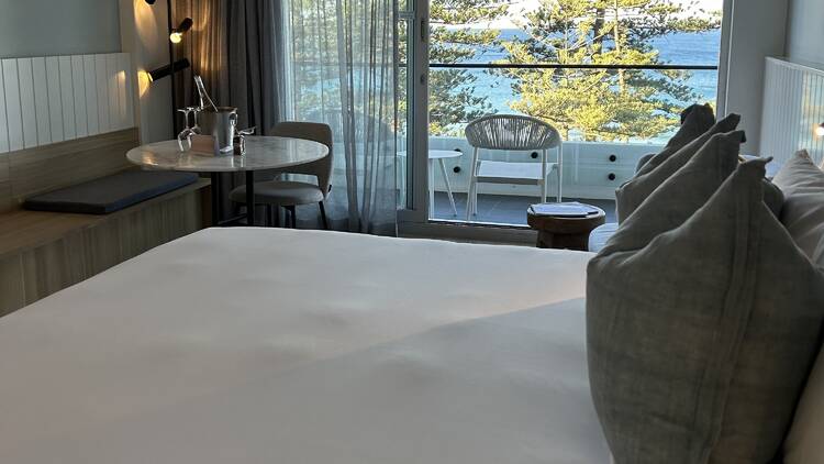 Manly Pacific hotel room