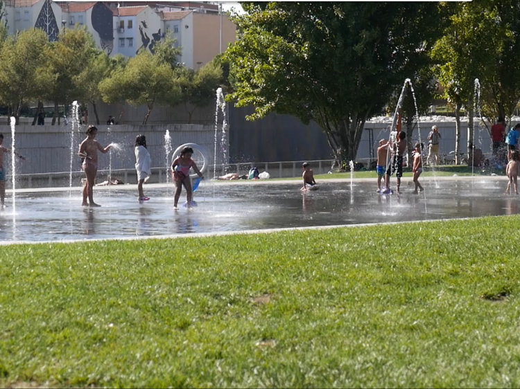 Playa urbana de Madrid Río