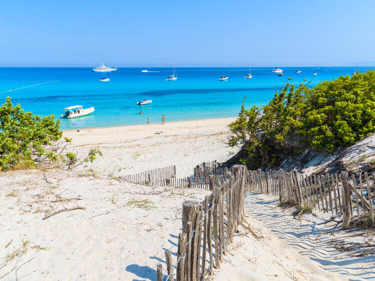 Les 10 plus belles plages secrètes d’Europe à découvrir cet été (avec une française en tête) Les 10 plus belles plages secrètes d’Europe à découvrir cet été (avec une française en tête)