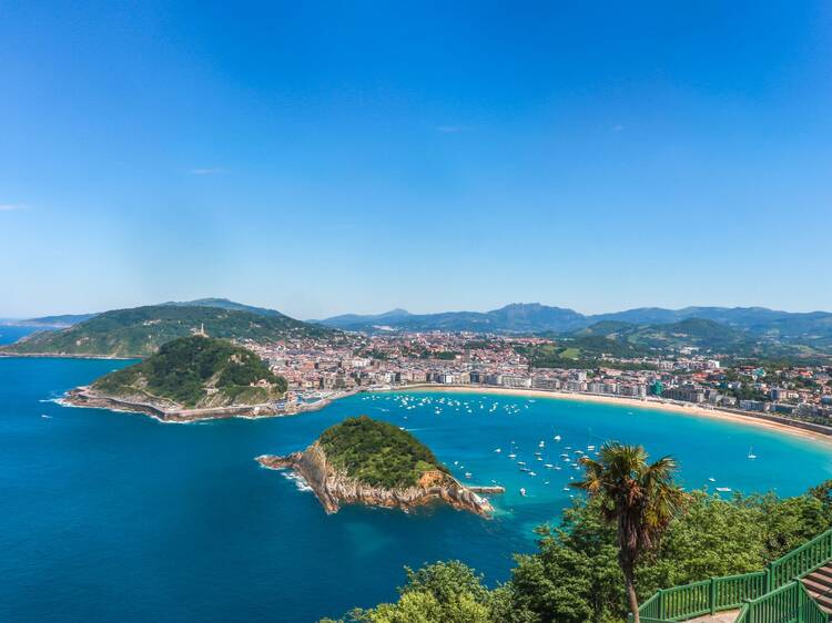Tiene playa y una gastronomía insuperable: la ciudad más bonita de Europa está en España, según National Geographic