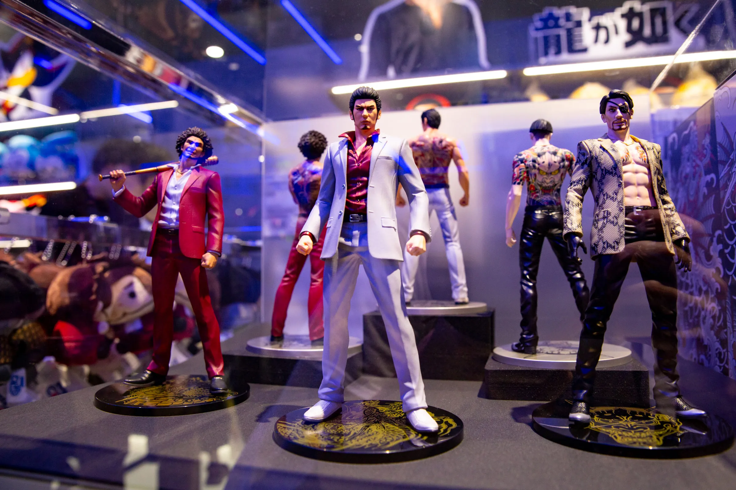 Sega Store Tokyo Yakuza / Like a Dragon figurines