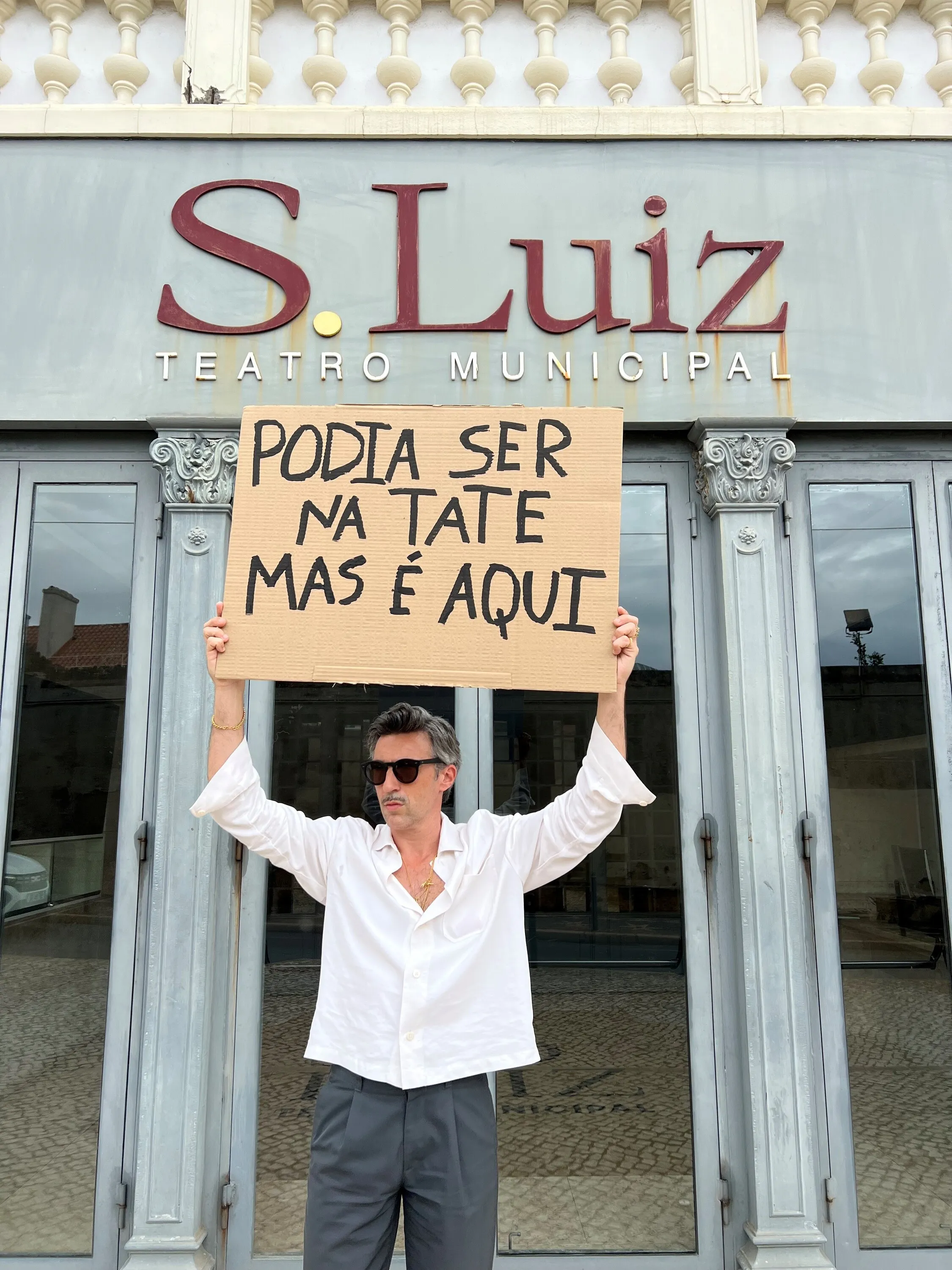 André e. Teodósio, 'Podia ser na Tate mas é Aqui'