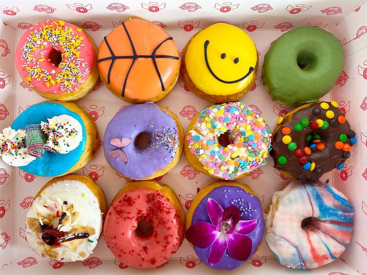 DK’s Donuts & Bakery