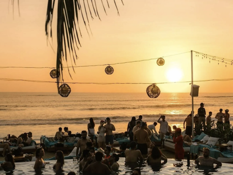 Finns Beach Club Finns Beach Club
