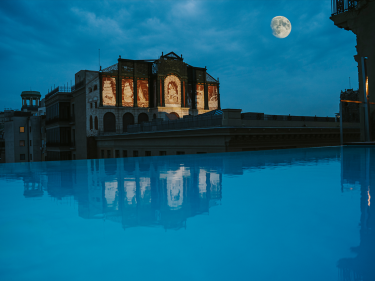 3. Un espacio único con vistas 360° y noches para recordar