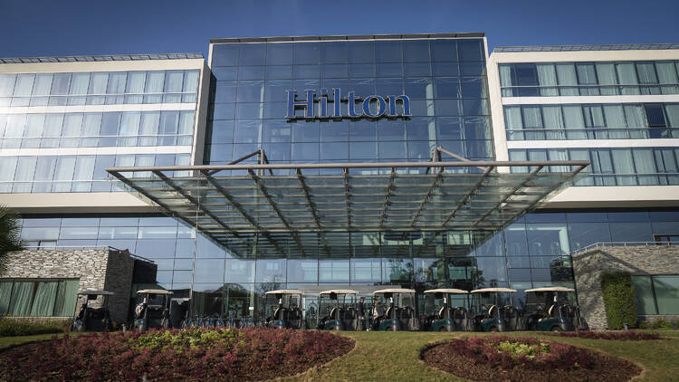 Hilton Pilar