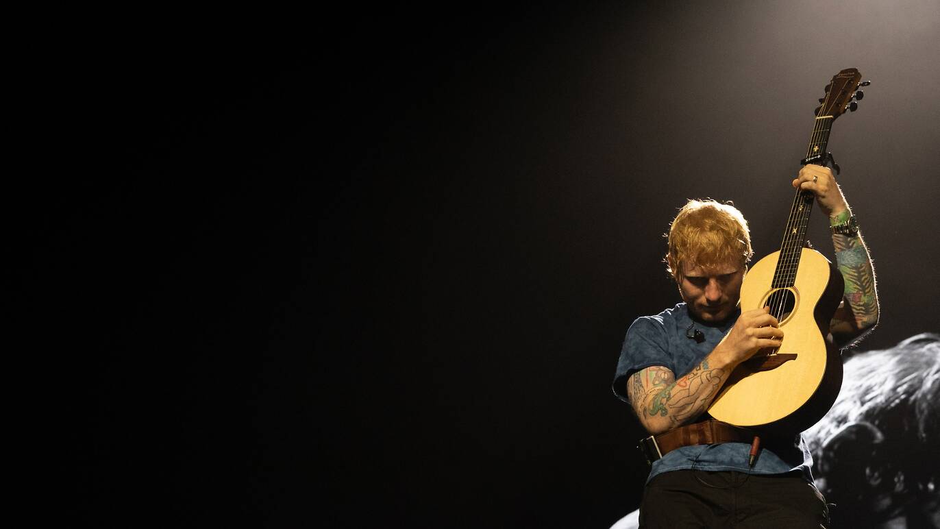 Stunning Ed Sheeran: Why Is His Tour In 'damage Control Mode'? Background Photography Stunning Ed Sheeran: Why Is His Tour In 'damage Control Mode'? Background Photography