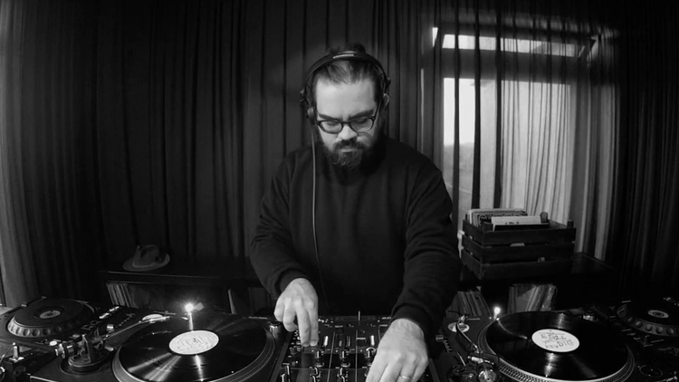 DJ Set: BemBom