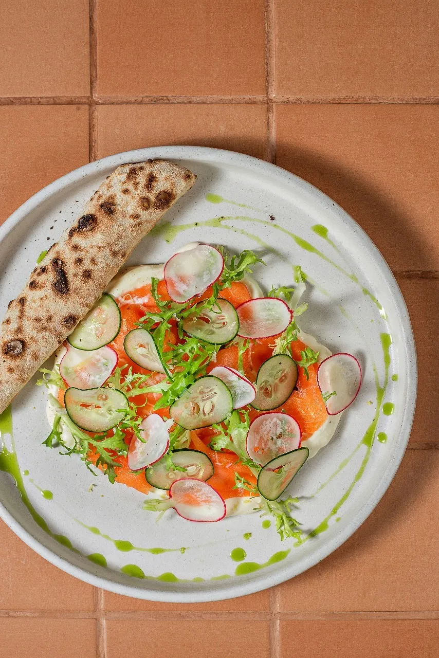 Carpaccio de salmão