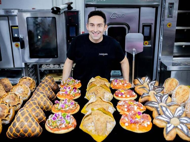 Ni francés ni norteamericano, el mejor panadero del mundo es español (y te decimos dónde tiene su panadería)