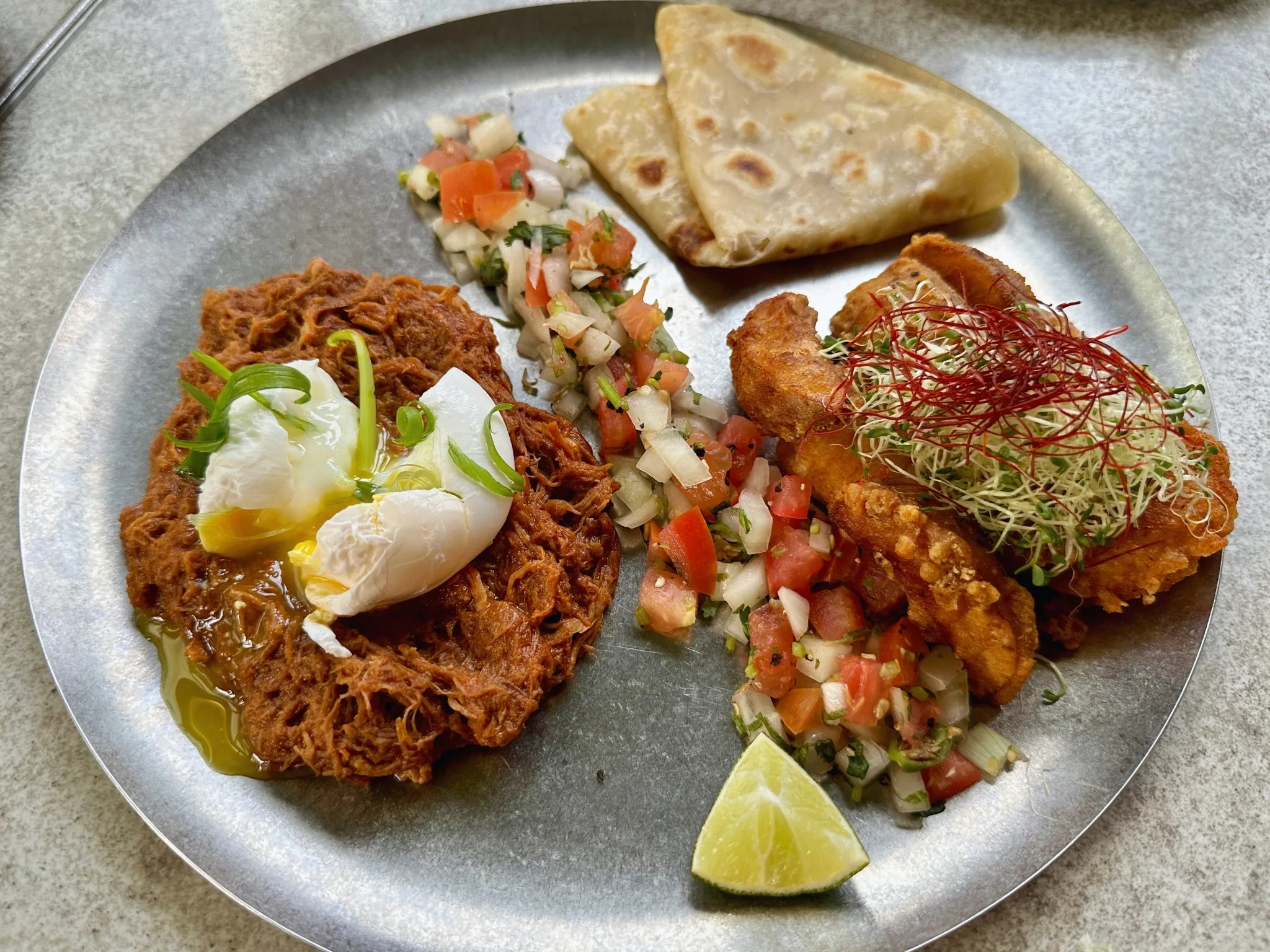 Kafe Utu pulled pork platter