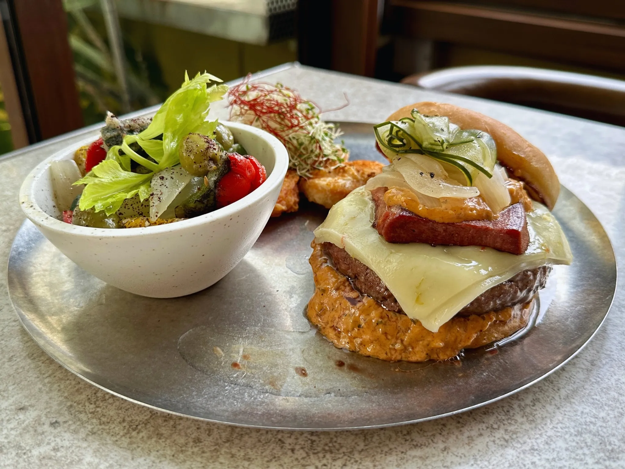 Kafe Utu yaba wise chief burger