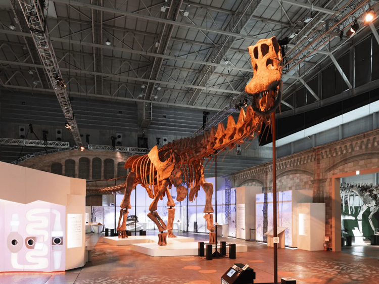 Giant Dinosaurs 2025