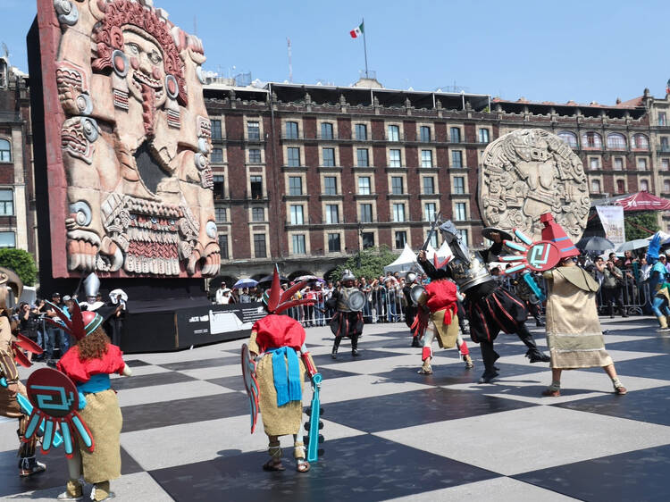 Asiste a la representación de México Tenochtitlan en el Zócalo