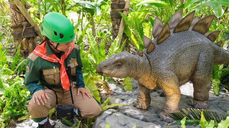 まるで本物の恐竜と遭遇する。