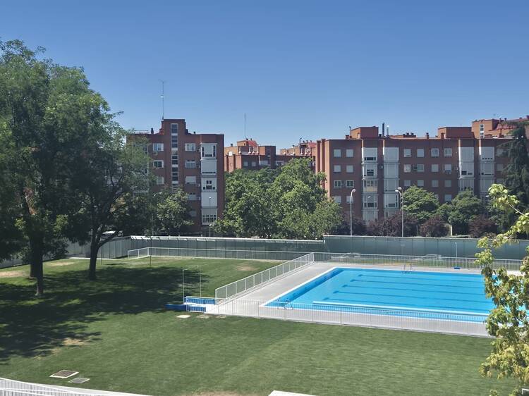 Así ha quedado la piscina de más esperada del verano en Madrid: horarios y entradas para darte un chapuzón en Arganzuela