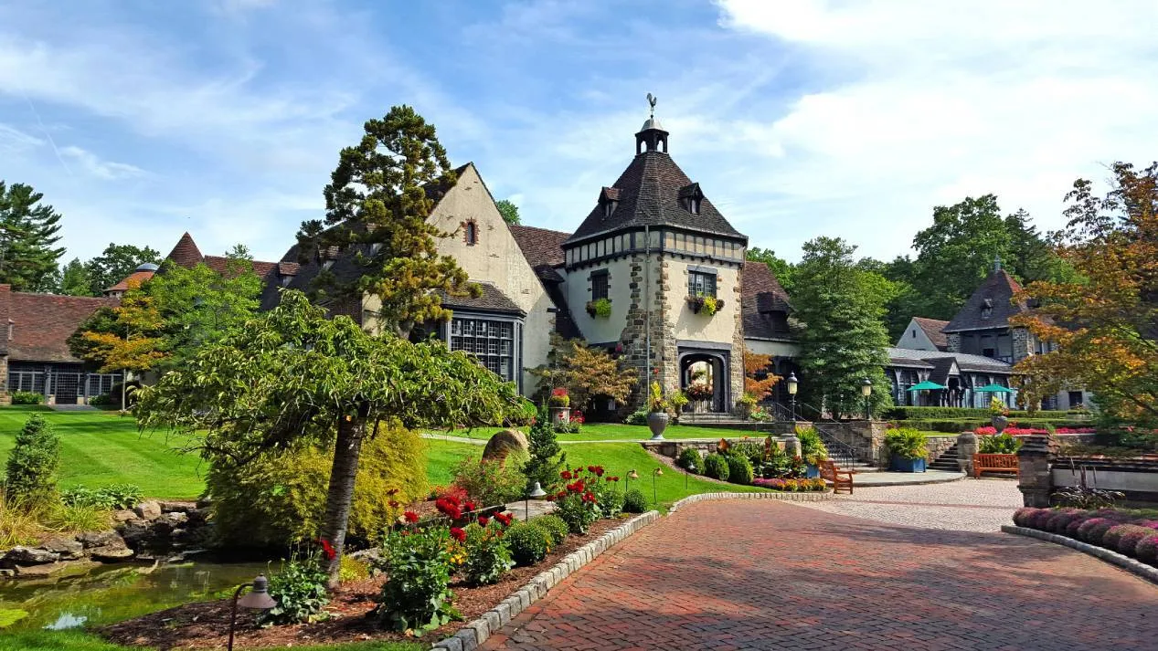 Pleasantdale Chateau