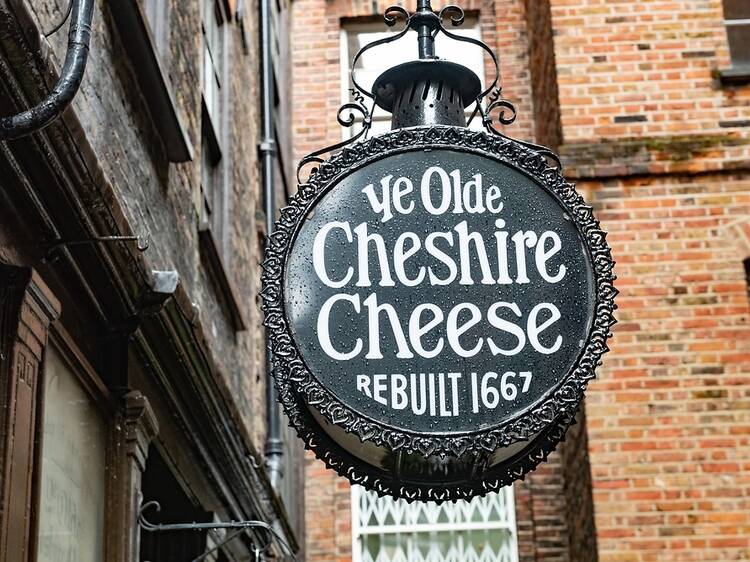 The London walking tour that is officially the best experience in the UK