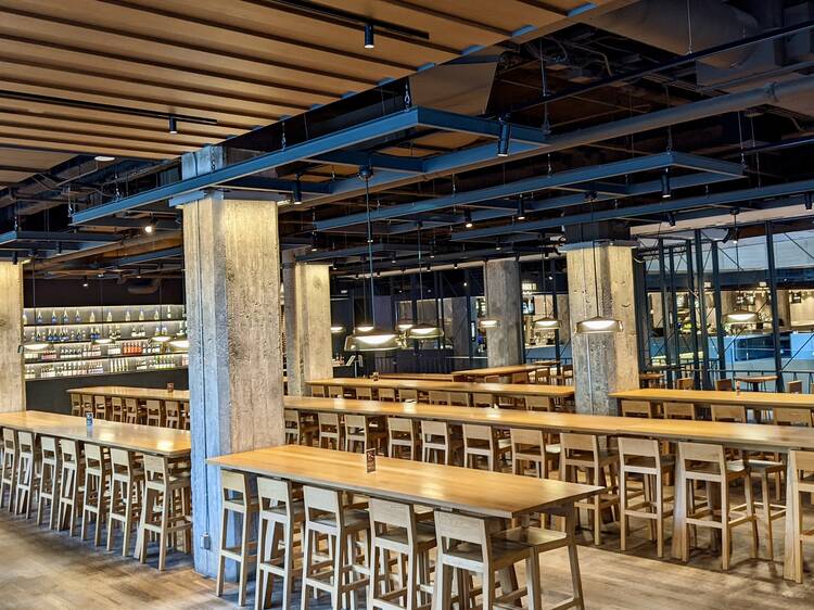 Buyout (400 - 800 guests)