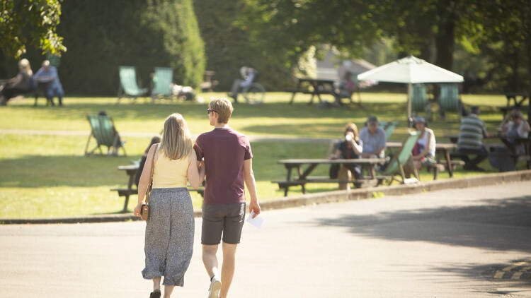 There are some pretty gorgeous grounds for hanging out in