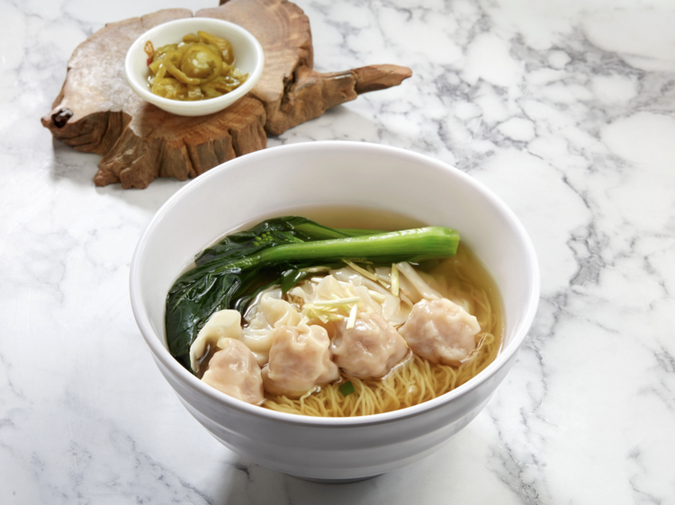 香港老字號麥文記麵家進軍新加坡 推出雞肉炸醬麵