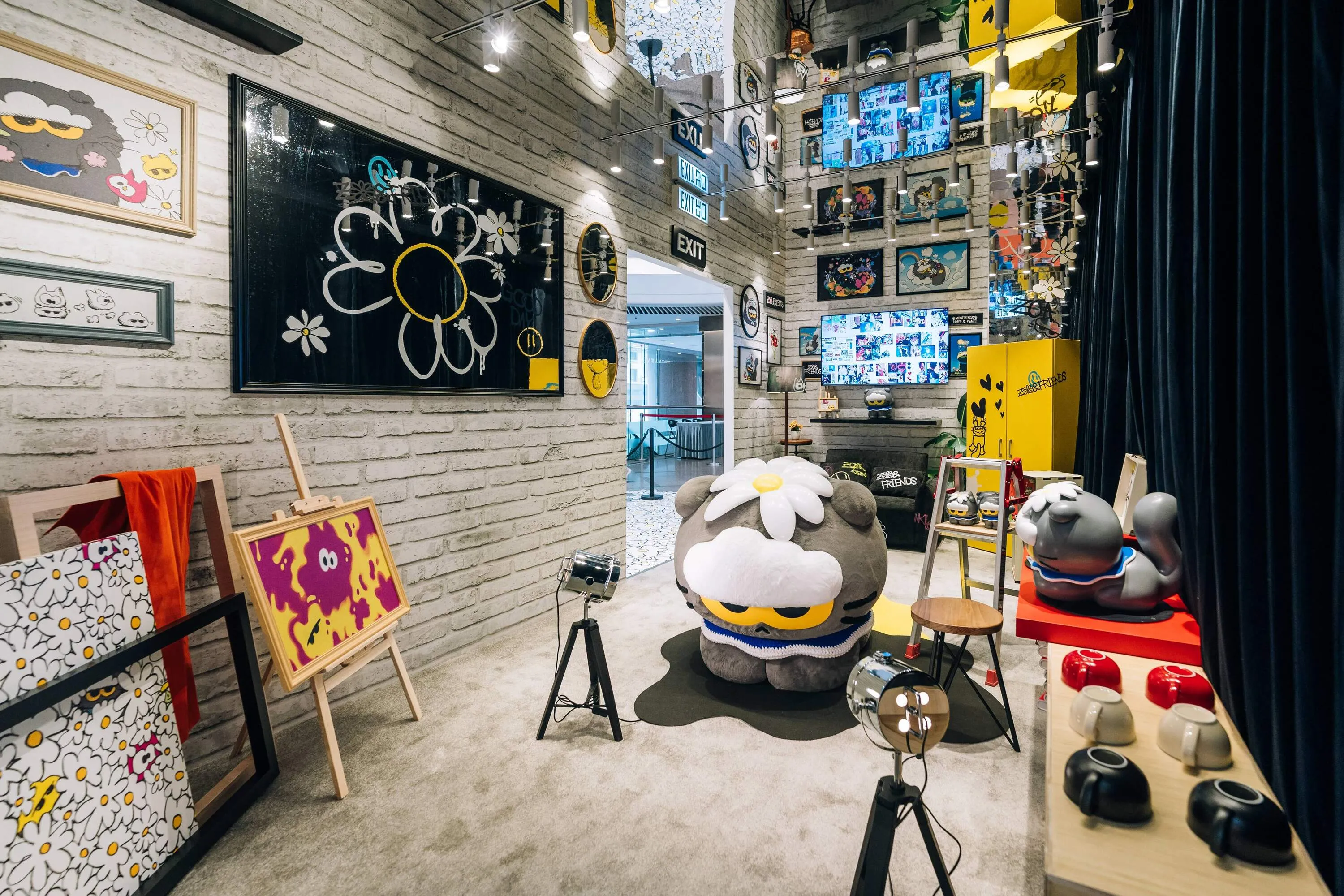 ZO&FRIENDS POP-UP