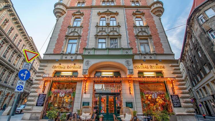 Centrál Grand Café