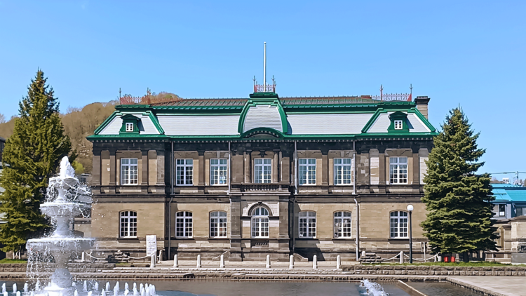 20世紀初頭の建築デザインに胸を打たれる。