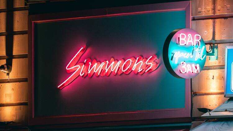 Simmons bar in London