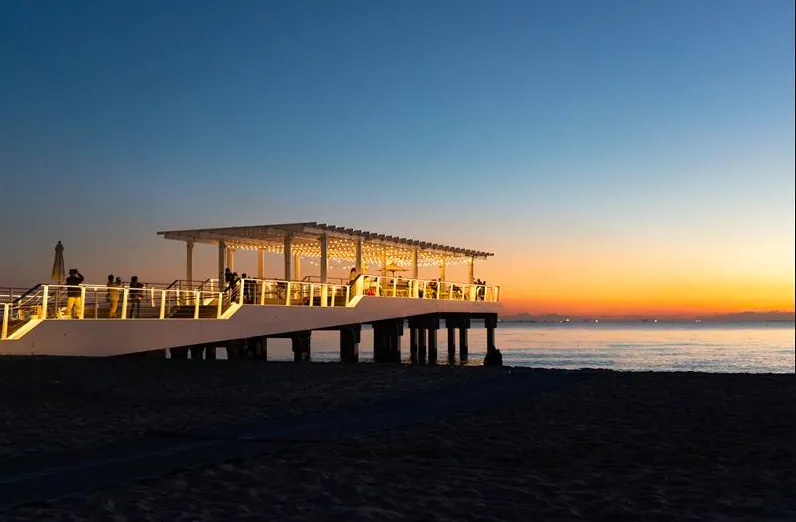 SUNSET BEACH CLUB DJ PARTY