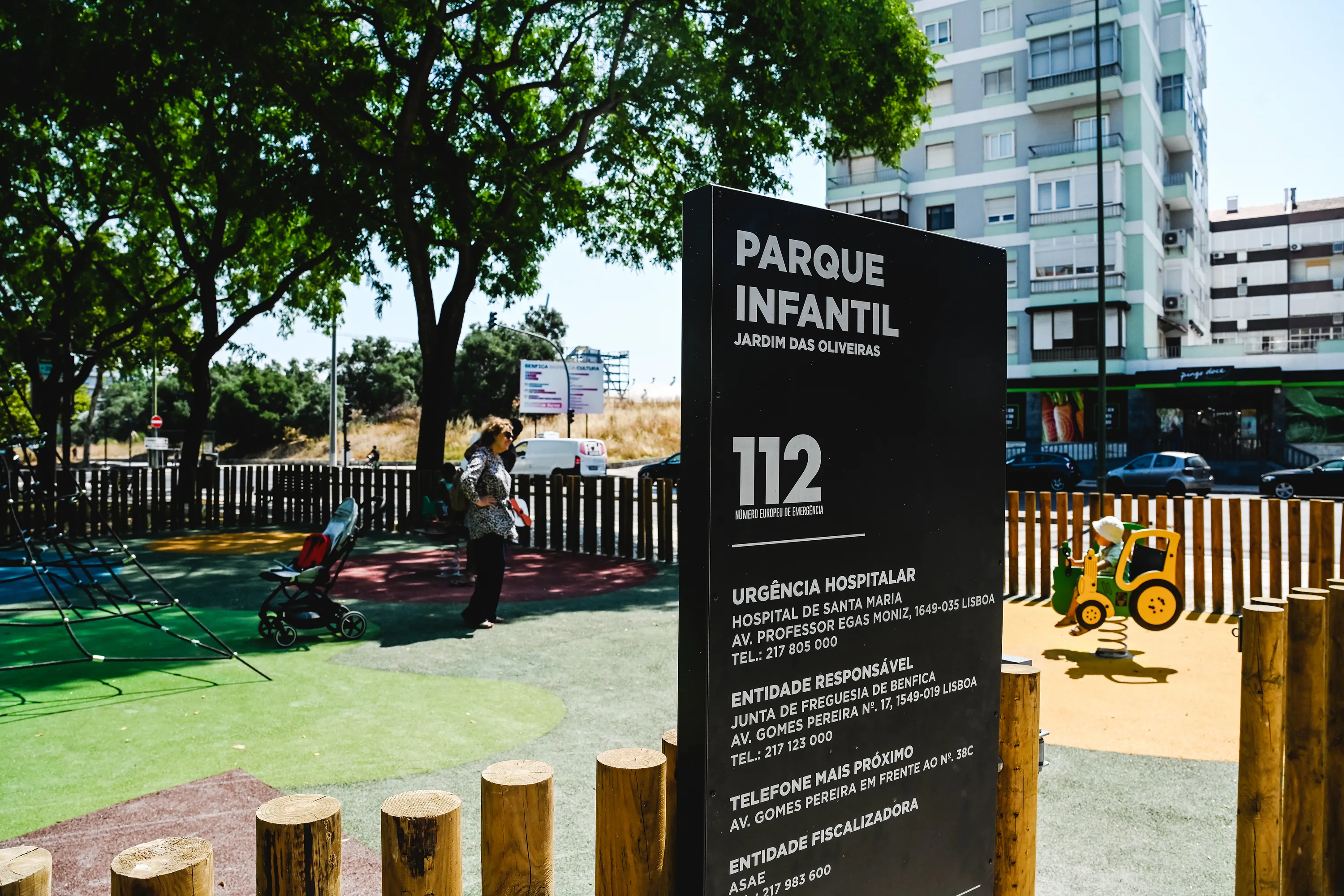 Parque infantil do Jardim das Oliveiras