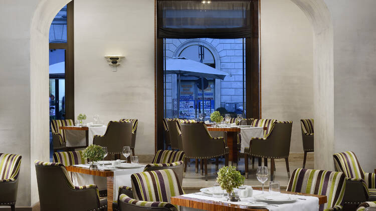 UNA HOTELS Decò Roma indoor dining room