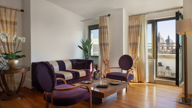 UNA HOTELS Decò Roma bedroom view with terrace